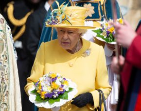 188 gepensioneerden kregen een pakketje van Queen Elizabeth per post