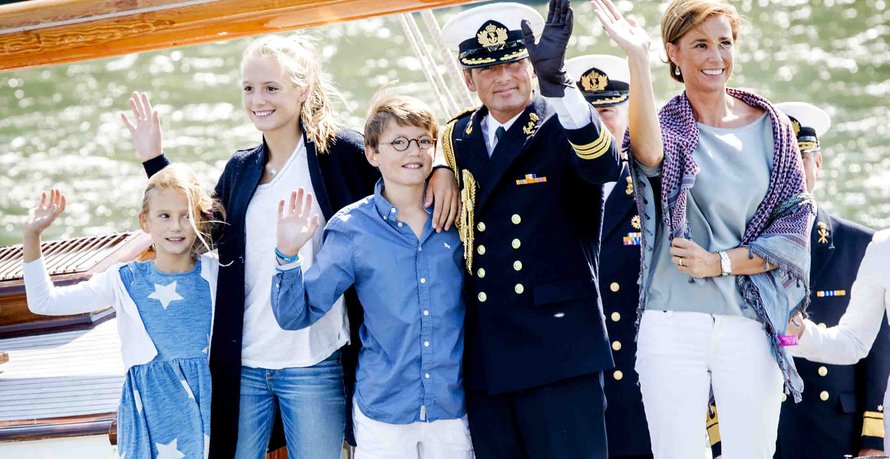 Marilène Op Boot Met Al Haar Kinderen