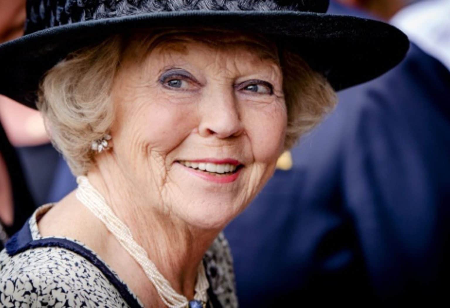 Hoe oud is prinses Beatrix?