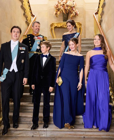 Feestje Prins Christian Met Broertjes En Zusjes En Ouders Screenshot Instagram