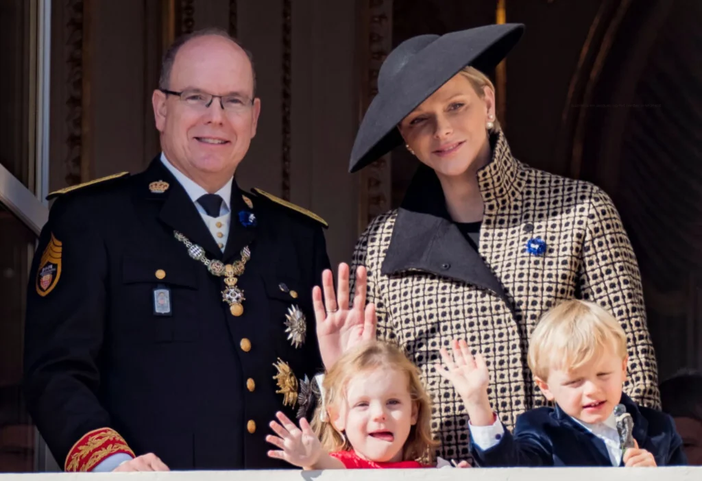 Monaco Koninklijke Familie Charlene En Tweeling
