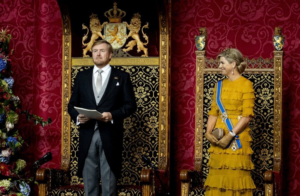 Prinsjesdag: Koning Spreekt Troonrede Uit