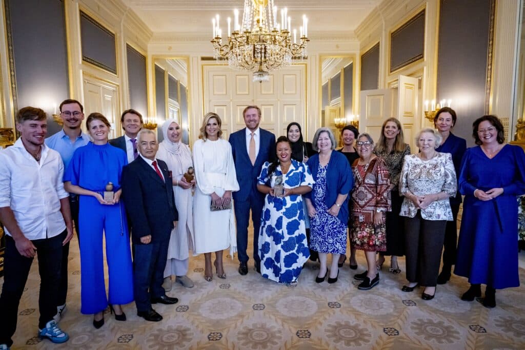 Uitreiking Appeltjes Van Oranje Maxima beatrix