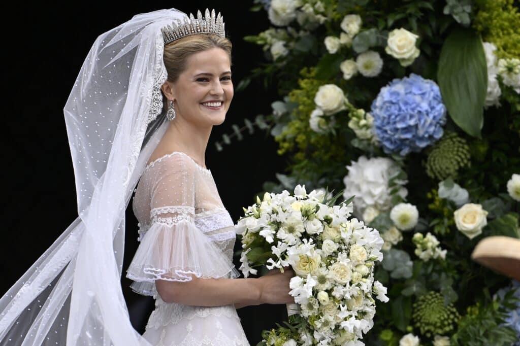 Prinses Marie Caroline straalt met haar Habsburg Fringe tiara