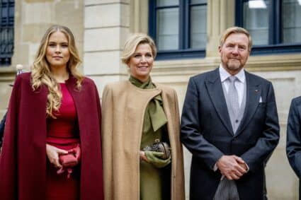 Abdicatie En BeËdiging Van De Luxemburgse Koninklijken koningspaar amalia