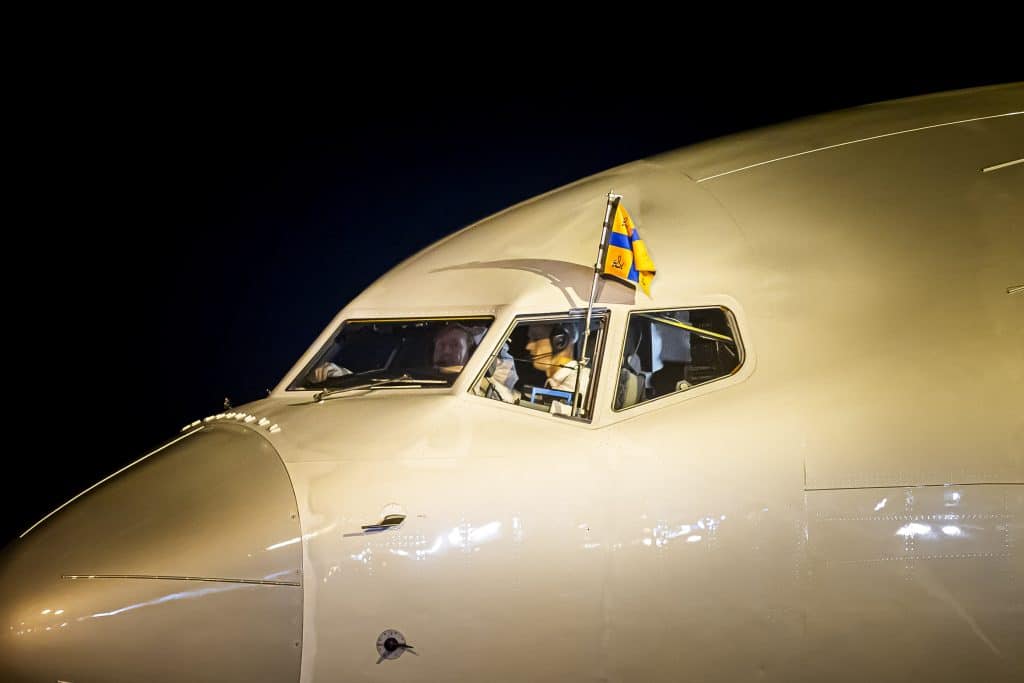 Koningspaar Komt Aan In Suriname