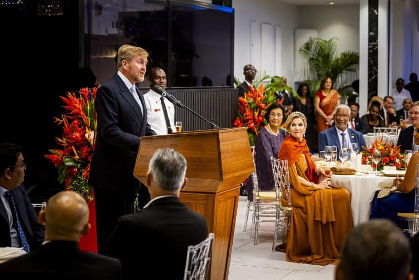 Koningspaar Staatsbezoek Suriname Dag 1 Koning Willem-Alexander