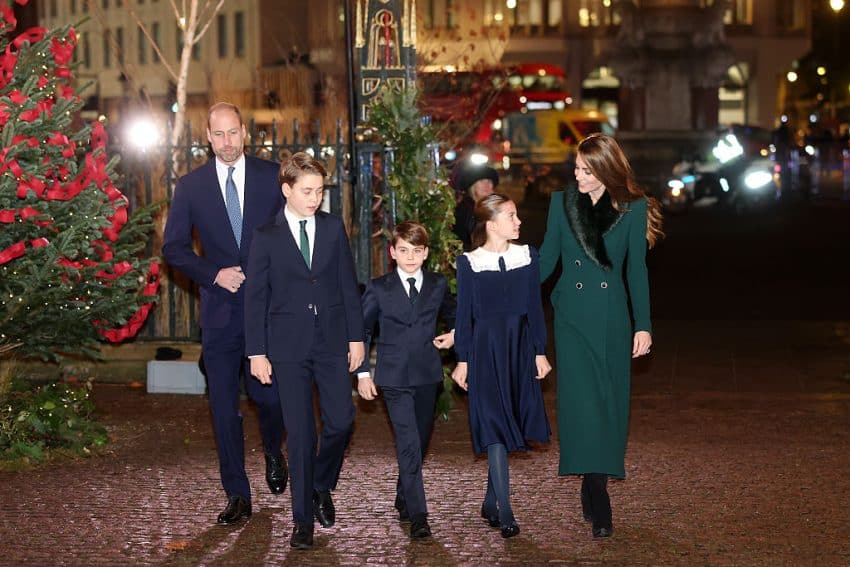 Members Of The Royal Family Attend The 'together At Christmas' Carol Service Kate William Kerst