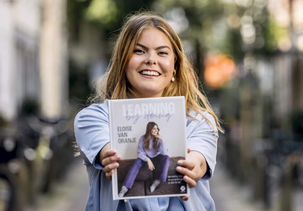 Gravin Eloise Brengt Boek Uit