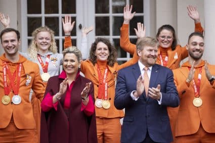 Koningspaar Ontvangt Olympische Medaillewinnaars