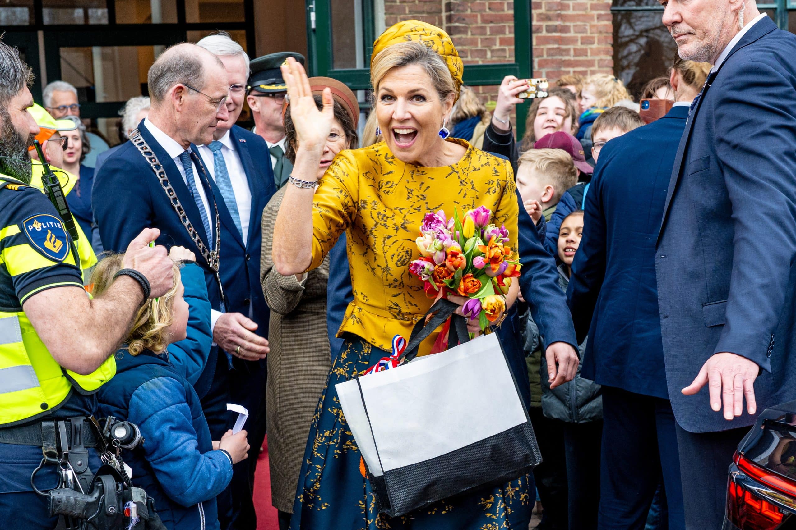 Koningin Maxima Bij Opening Theater Kamak