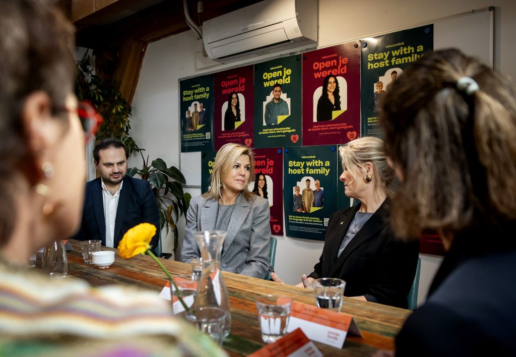 Koningin Máxima Bezoekt Appeltjes Winnaar Stichting Takecarebnb