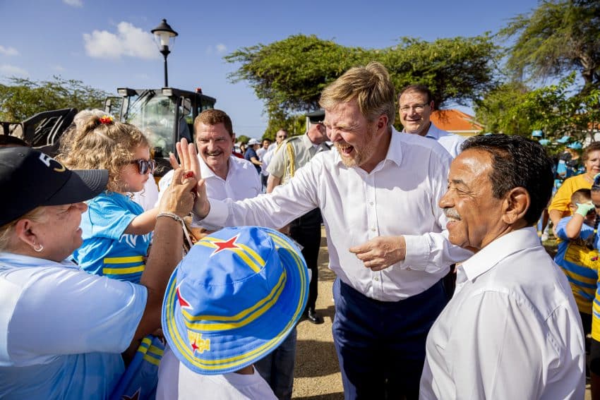 Koning Willem-Alexander Bezoekt Aruba