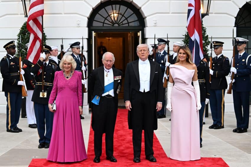 Koning Charles. Camilla, president Trump en first lady Melania