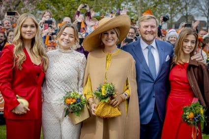 Koning Willem-Alexander, koningin Máxima, prinses Amalia, prinses Alexia en prinses Ariane