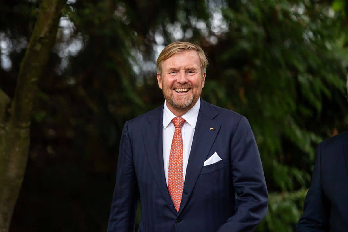 Koning Willem-Alexander maakt eerste vlucht in nieuw vliegtuig KLM