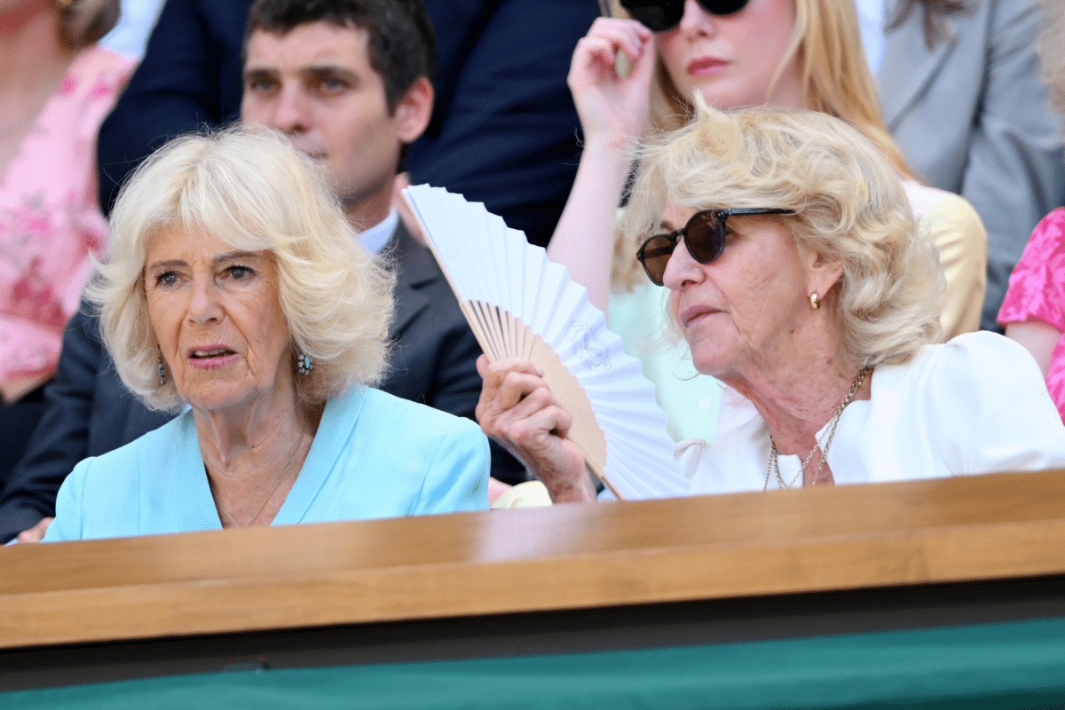 Koningin Camilla En Annabel Elliot Getty Images