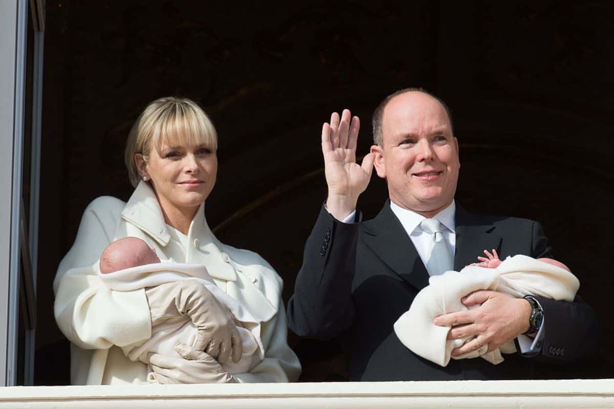 Prinses Cahrlène en prins Albert van Monaco met hun tweeling - Getty Images