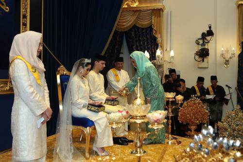 Malaysia Princess Wedding Ceremony