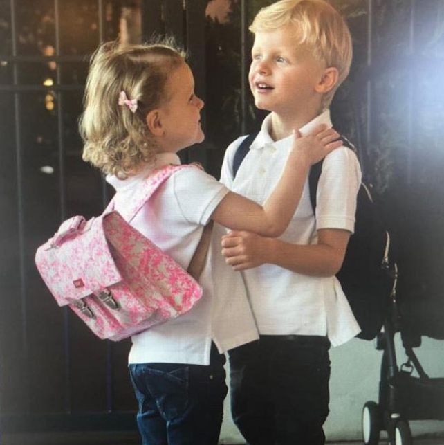 Jacques En Gabriella In Schooluniform