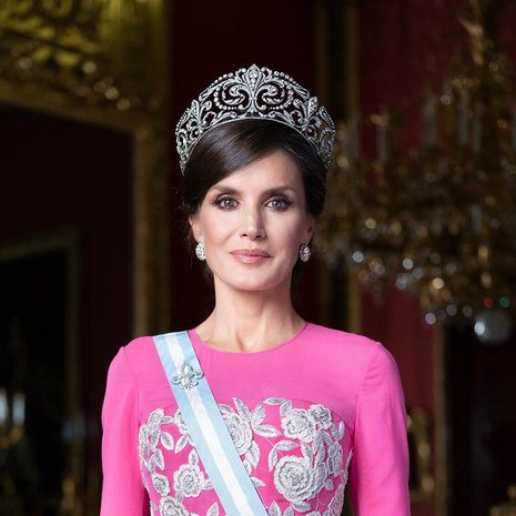 Letizia Roze En Met Kroon Foto 2