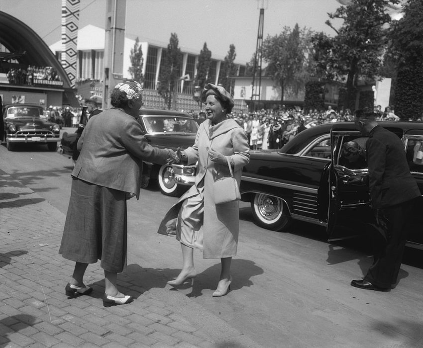 1024px Koningin Juliana En Prins Bernhard Bezoeken De Expo 1958 In Brussel, Bestanddeelnr 909 6410