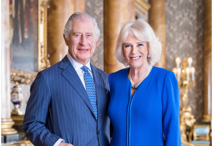 Charles en camilla