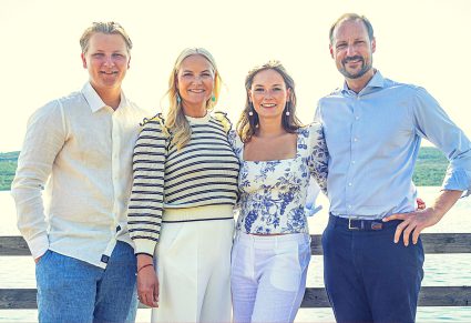Sverre Magnus, Mette Marit, Ingrid Alexandra, Haakon