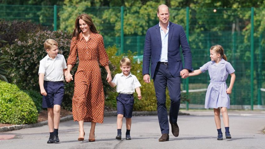 Kate William Brengen Kids Naar School Credits Pa