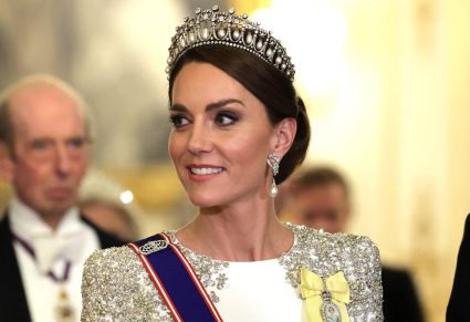 Prinses Kate Bij Eerste Staatsbanket Charles Met Tiara Royalty Online