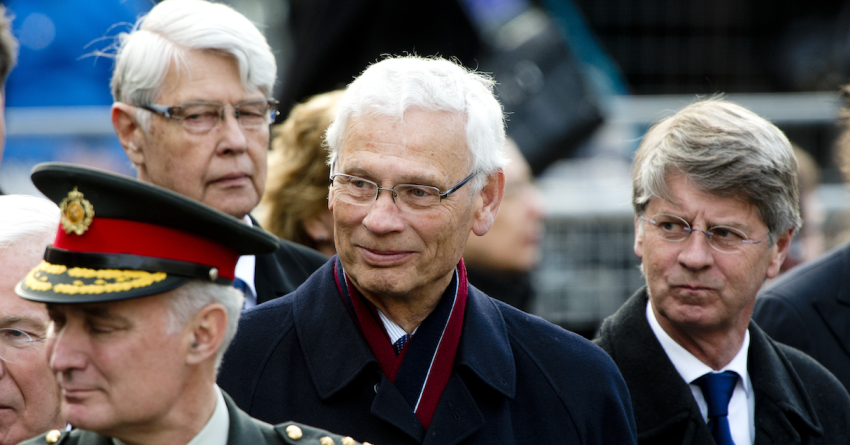 Hans Van Den Broek Overleden